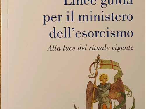 Esorcismi, l’AIE pubblica vademecum