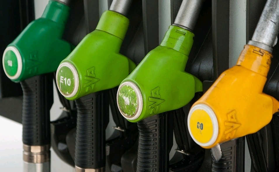 Benzina